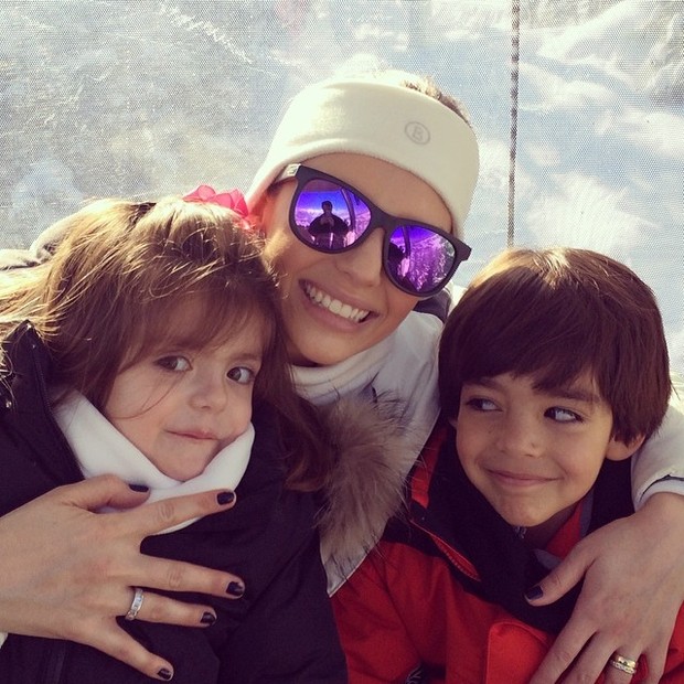 Carol celico e filhos (Foto: Reprodução/Instagram)