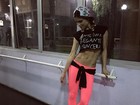 Flávia Viana posta foto após malhar e barriga sarada chama atenção
