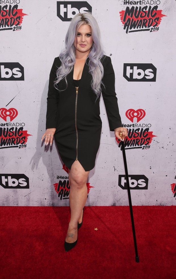 Kelly Osbourne no iHeartRadio Music Awards (Foto: Getty Images)