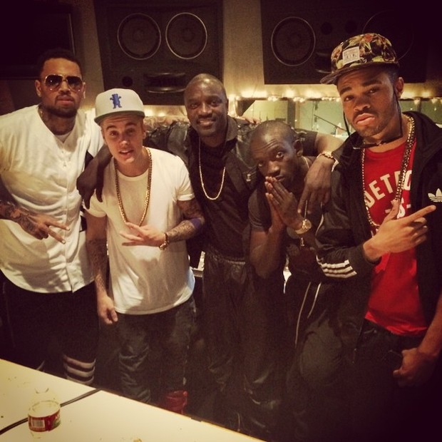 Chris Brown, Justin Bieber, Akon,Bu e  Maejor Ali (Foto: Instagram/ Reprodução)