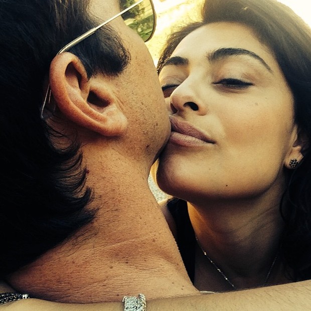 Juliana Paes curte clima de romance com o marido, Carlos Eduardo Baptista (Foto: Instagram)