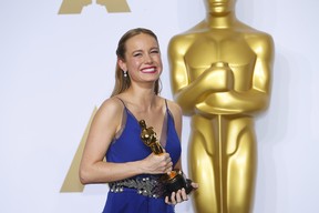 Brie Larson ganha o prêmio de Melhor Atriz no Oscar 2016 (Foto: REUTERS/Mike Blake)
