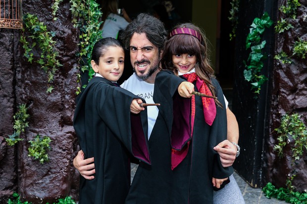 Marcos Mion com os filhos Stefano e Donatella (Foto: Manuela Scarpa/Photo Rio News)