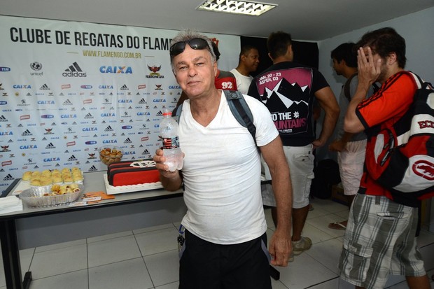 Kadu Moliterno participa de futebol dos artistas (Foto: Leo Marinho / AgNews)