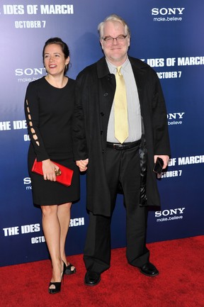 Philip Seymour Hoffman e Mimi O&#39;Donnell na premiere do filme The Ides of March em NY (Foto: Getty Images/Agência)