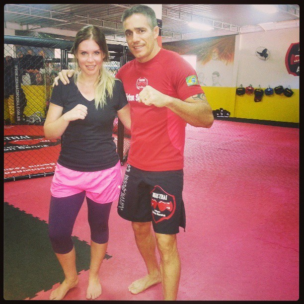 Carolinie Figueiredo treina muay thai (Foto: Reprodução/Instagram)