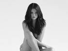 Selena Gomez posta foto nua e recebe elogios dos fãs