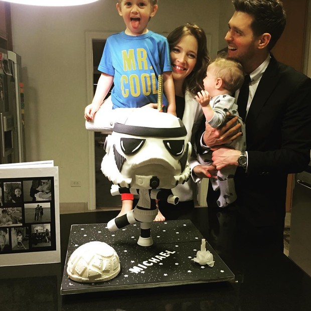 Michael Bublé com a família (Foto: Reprodução/Instagram)