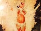 Túnel do tempo: Monique Evans posta foto grávida, durante o carnaval