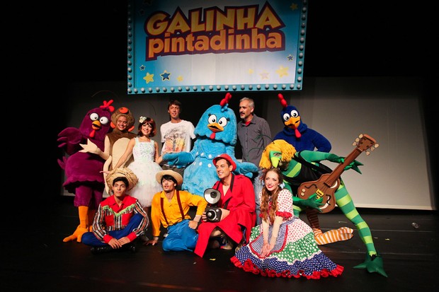 Elenco do espetáculo infantil "Galinha Pintadinha - Cadê Popó?" (Foto: Manuela Scarpa/Foto Rio News)