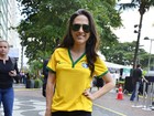 Tatá Werneck assiste à Seleção em Copacabana: 'Vai dar Brasil!'