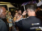 Andressa Suita acompanha Gusttavo Lima em show em Goiânia