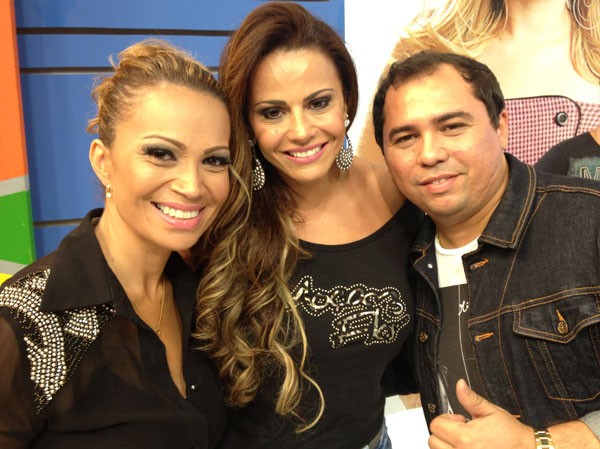 Solange Almeida, Viviane Araújo e Xand em programa de televisão (Foto: Divulgação)