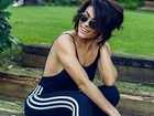 Juliana Paes aparece linda de legging em look esportivo: 'Treino pós férias'