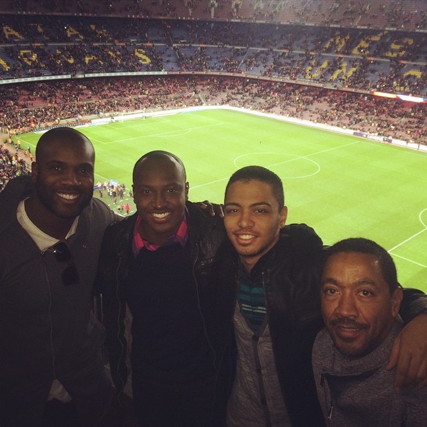 Thiaguinho e Rafael Zulu no estádio (Foto: Reprodução/Instagram)