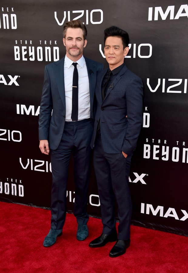 Chris Pine e John Cho em première de filme em San Diego, nos Estados Unidos (Foto: Alberto E. Rodriguez/ Getty Images/ AFP)