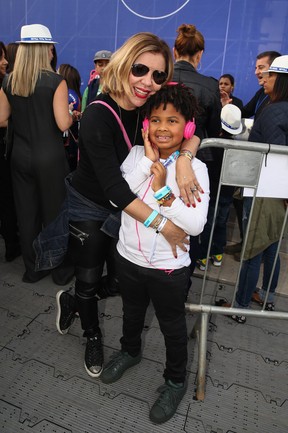 Astrid Fontenelle e o filho (Foto: Manuela Scarpa/Photo Rio News   )