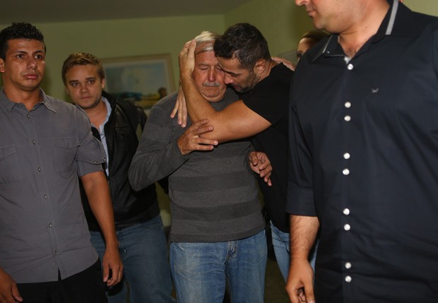 Marcos Oliver saindo da prisão (Foto: Iwi Onodera / EGO)