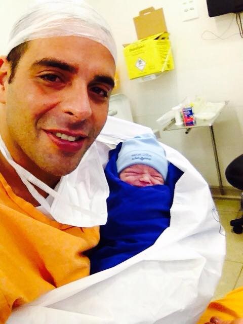 Shemuel Shoel e o filho (Foto: Reprodução/Facebook)