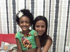 Anitta chega de surpresa em festa de filha de Rafael Zulu