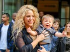 Show de fofura: Shakira e o filho caçula Sasha Piqué passeiam em NY