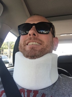 Corey Taylor passa por cirurgia na coluna (Foto: Reprodução / Twitter)