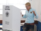 Famosos vão às urnas em todo o Brasil