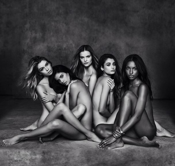 Stella Maxwell, Sara Sampaio, Kate Grigorieva, Taylor Hill and Jasmine Tookes (Foto: Reprodução do Instagram)