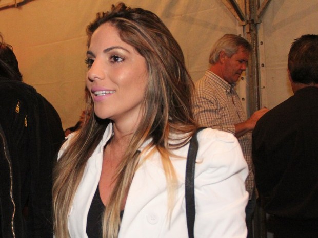 Ex-BBB Anamara em show em Maricá (Foto: Rodrigo dos Anjos/ Ag. News)