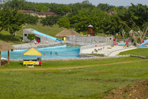 Parque aquático é uma das atrações do hotel fazenda de Marlene Mattos (Foto: Anderson Barros/EGO)