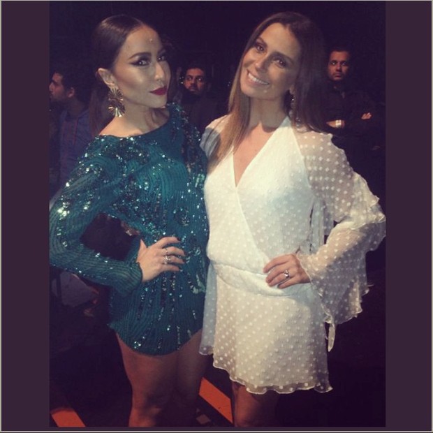 Sabrina Sato e Giovanna Antonelli em prêmio em São Paulo (Foto: Instagram/ Reprodução)
