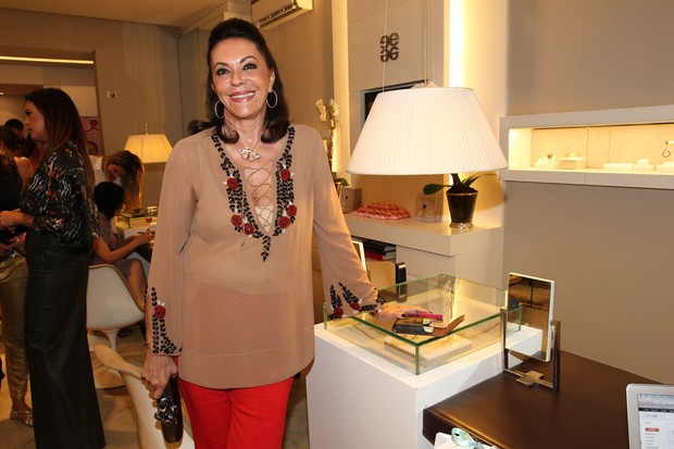 Beth Szafir em evento em São Paulo (Foto: Manuela Scarpa / Foto Rio News)