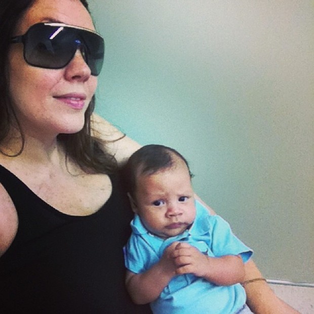 Simony e filho (Foto: Instagram / Reprodução)