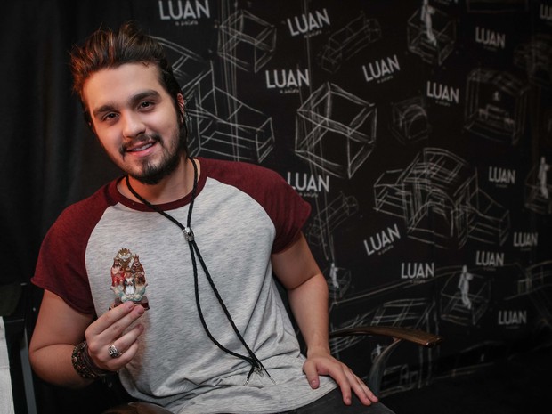 Luan Santana em bastidores de show em São Paulo (Foto: Raphael Castello/ Ag. News)