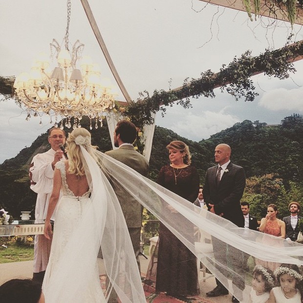 Casamento Eduardo Sterblitch e Louise D Tuani (Foto: Reprodução / Instagram)