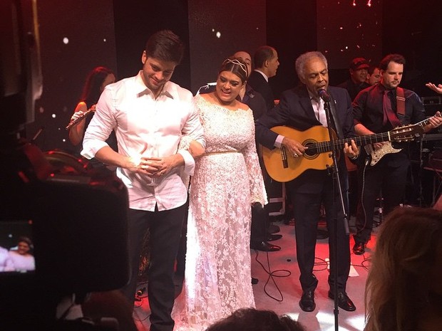 Gilberto Gil canta na festa de casamento de Preta Gil e Rodrigo Godoy em Santa Teresa, no Centro do Rio (Foto: Instagram/ Reprodução)