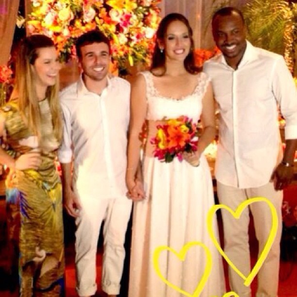 Fernanda Souza e Thiaguinho são padrinhos de casamento (Foto: reprodução do Instagram)
