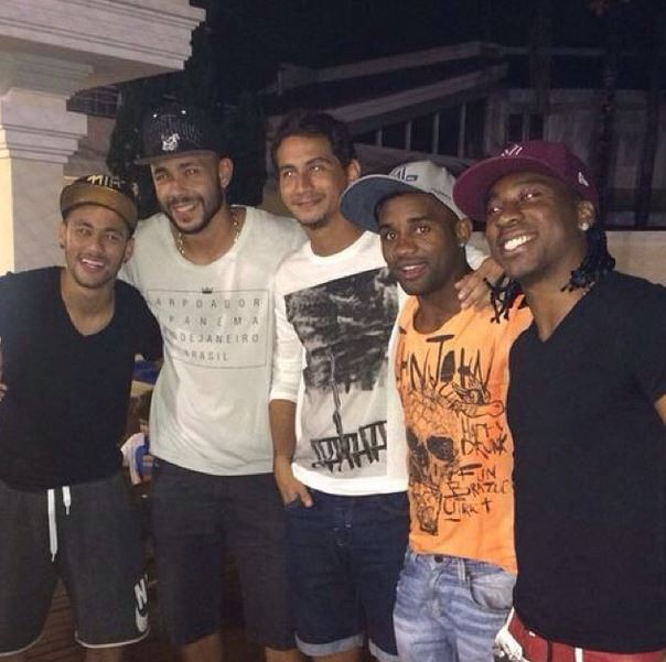 Neymar e amigos (Foto: Instagram / Reprodução)