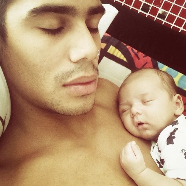 Micael Borges e o filho (Foto: Instagram/Reprodução)