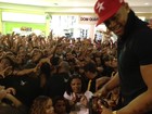 Léo Santana causa tumulto em shopping em Aracaju