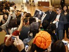 Tom Cruise enloquece fãs durante visita ao Japão