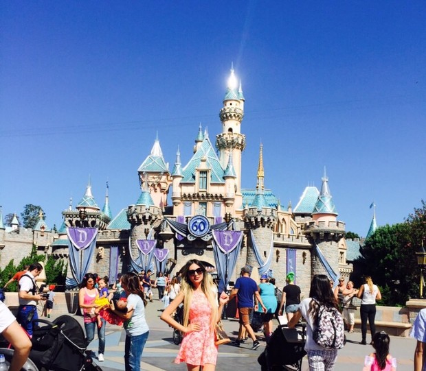 Jennifer Pamplona na Disney (Foto: Arquivo Pessoal)