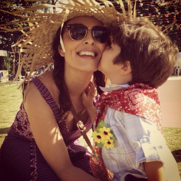 Juliana Paes com o caçula (Foto: Instagram)