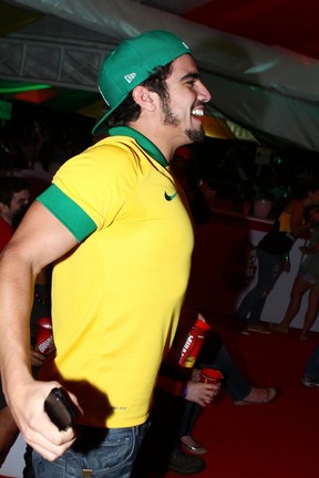 Caio Castro em festa no Rio (Foto: Raphael Mesquita/ Divulgação)