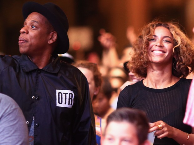 Beyoncé e Jay-Z em festival de música em Los Angeles, nos Estados Unidos (Foto: Christopher Polk/ Getty Images/ AFP)