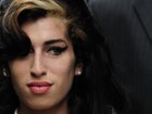 Cinzas de Amy Winehouse são enterradas em Londres