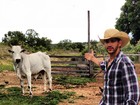 Gusttavo Lima relembra os dias na fazenda e apresenta seu novo boi