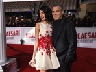 George Clooney leva a mulher a première de filme nos Estados Unidos