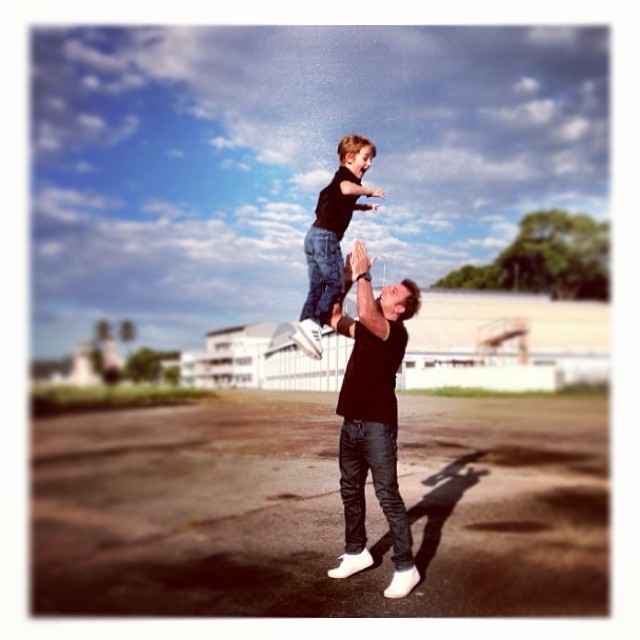 Cassio Reis e o filho (Foto: Instagram/Reprodução)