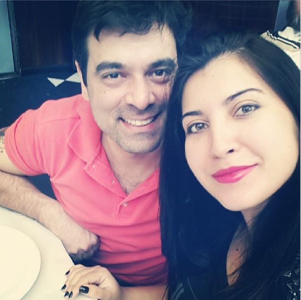Priscila Pires almoça com o marido no Rio (Foto: Reprodução_Instagram)